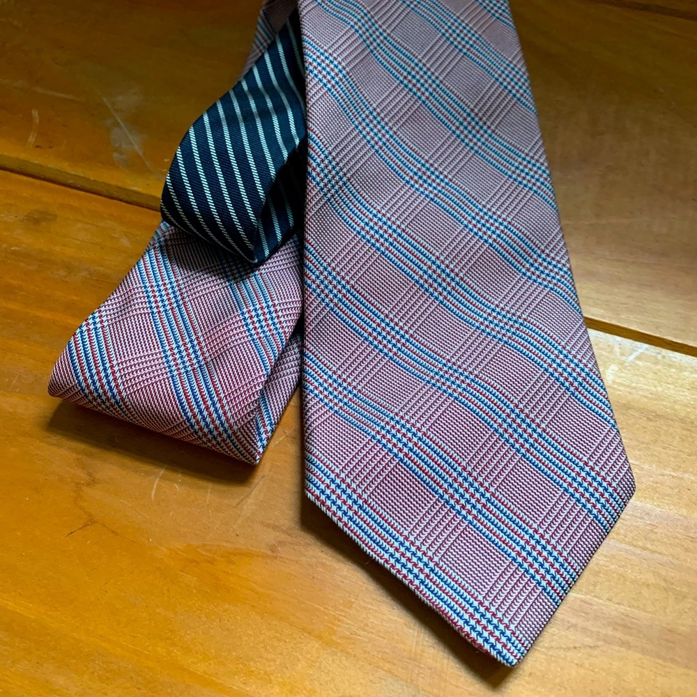 Vintage Tommy Hillfiger silk tie
